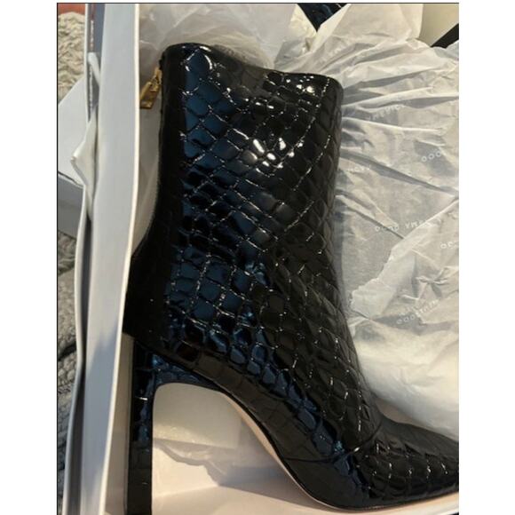 Good American Shoes - Good American Women's Black Patent Croc Heeled Boots Sz 9